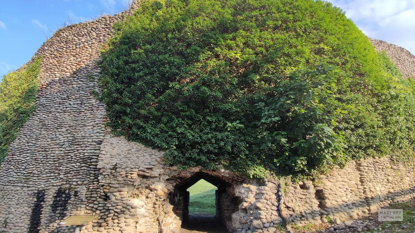Крепость Рухи в Самегрело-Верхней Сванетии
