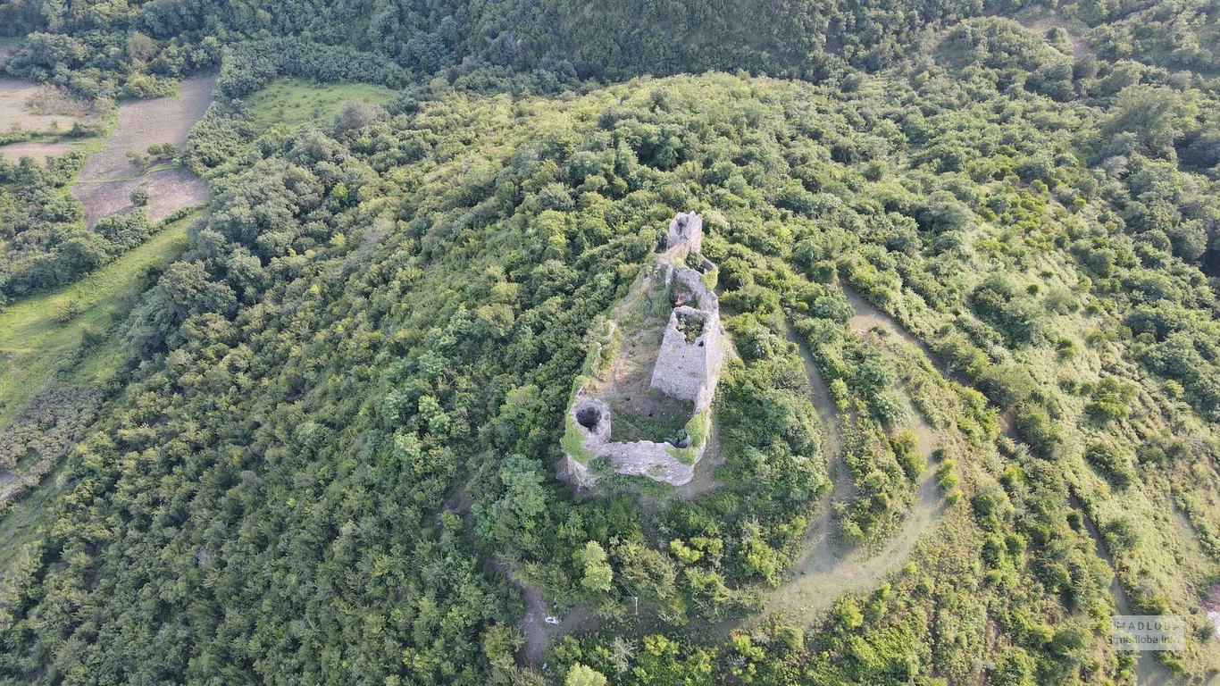 Вид сверху на крепость Шхепи