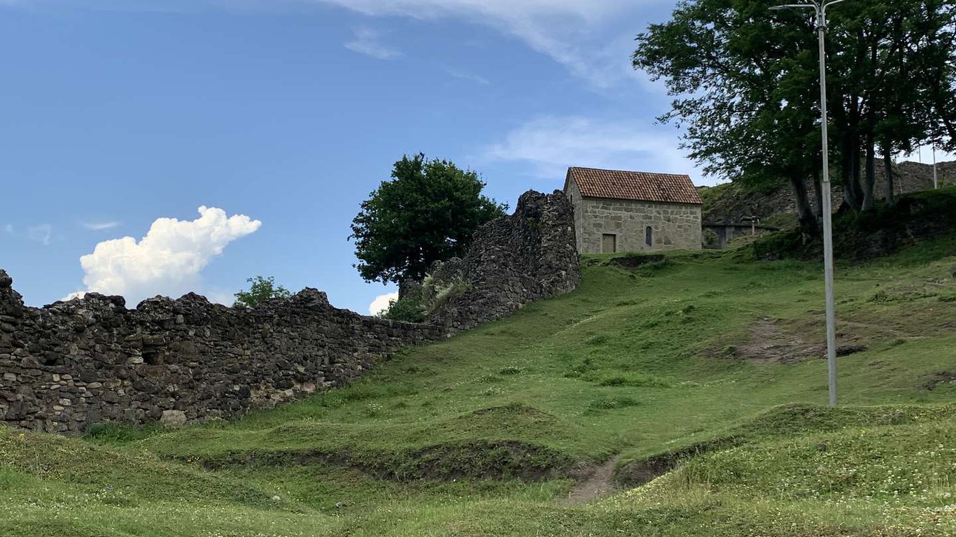 შორაპნის ციხე