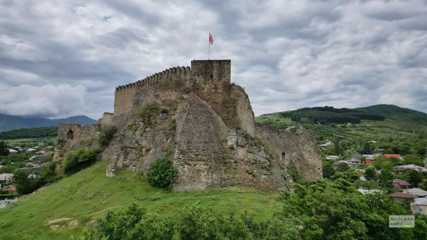 სურამის ციხე შიდა ქართლში