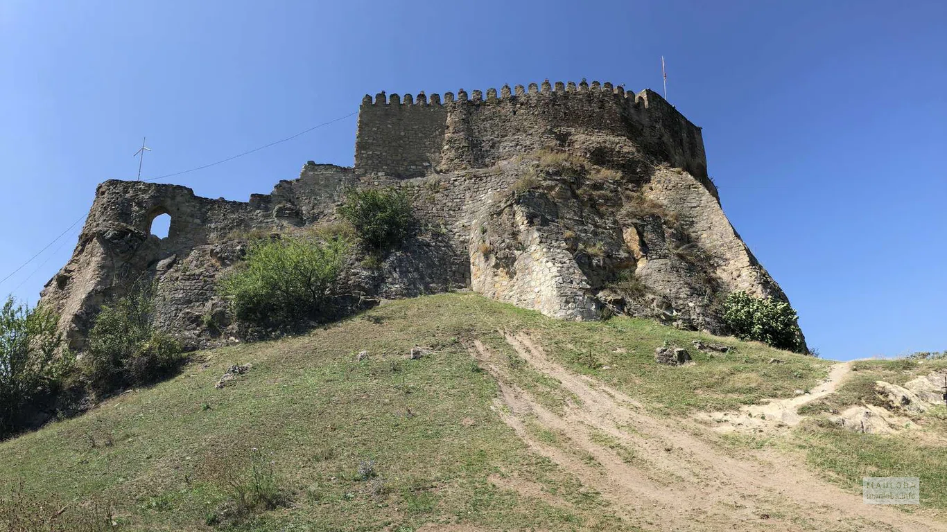 სურამის ციხე შიდა ქართლში