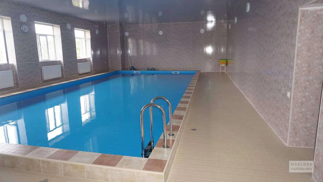 Крытый школьный бассейн "Start" в Тбилиси