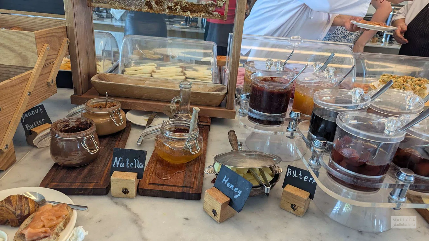 🌄 Kvareli Lake Resort — отдых премиум-класса с видом на Алазанскую долину и бассейнами под открытым небом