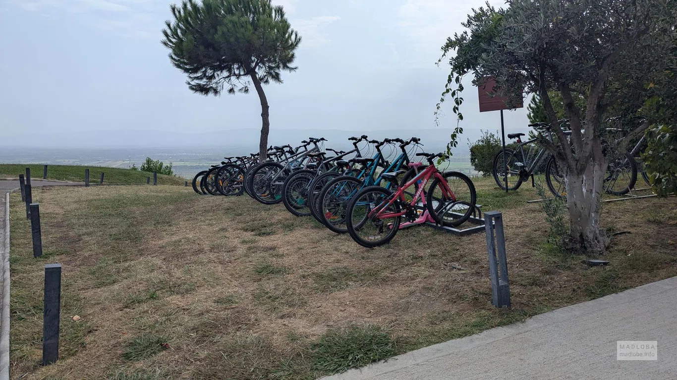 🌄 Kvareli Lake Resort — отдых премиум-класса с видом на Алазанскую долину и бассейнами под открытым небом