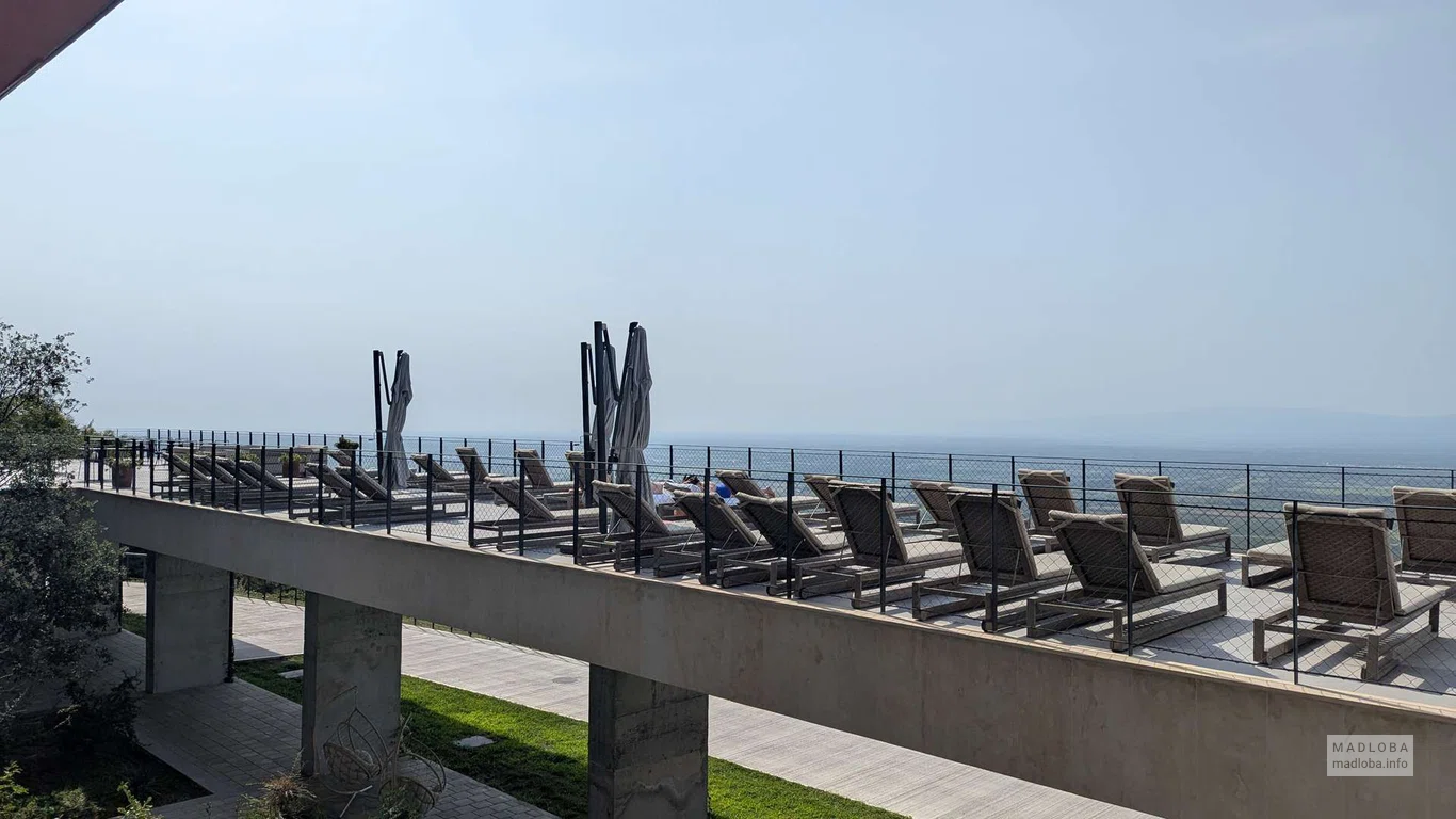 🌄 Kvareli Lake Resort — отдых премиум-класса с видом на Алазанскую долину и бассейнами под открытым небом