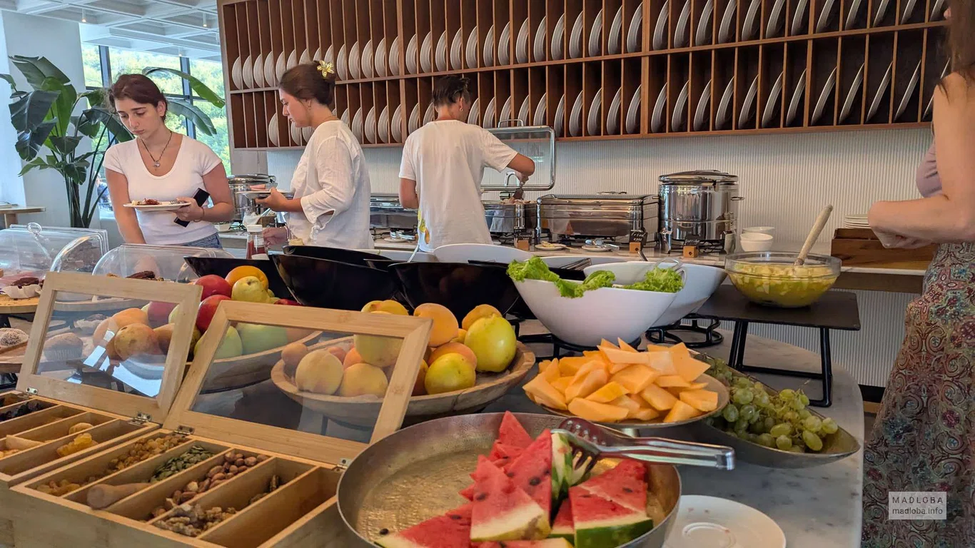 🌄 Kvareli Lake Resort — отдых премиум-класса с видом на Алазанскую долину и бассейнами под открытым небом