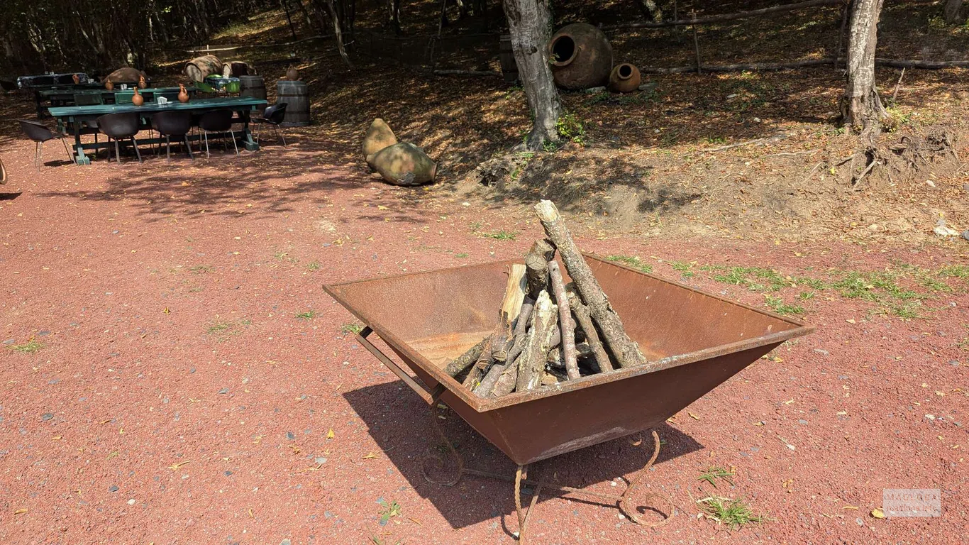 Очаг для костра у Kvareli Lake Resort