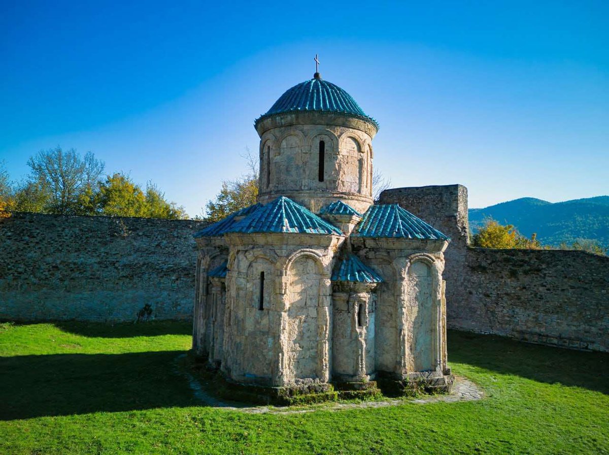 Город-крепость Кветера