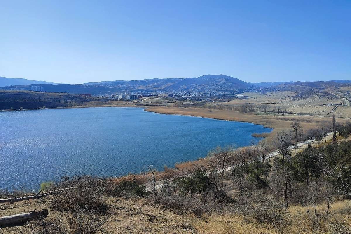 Lake Lisi