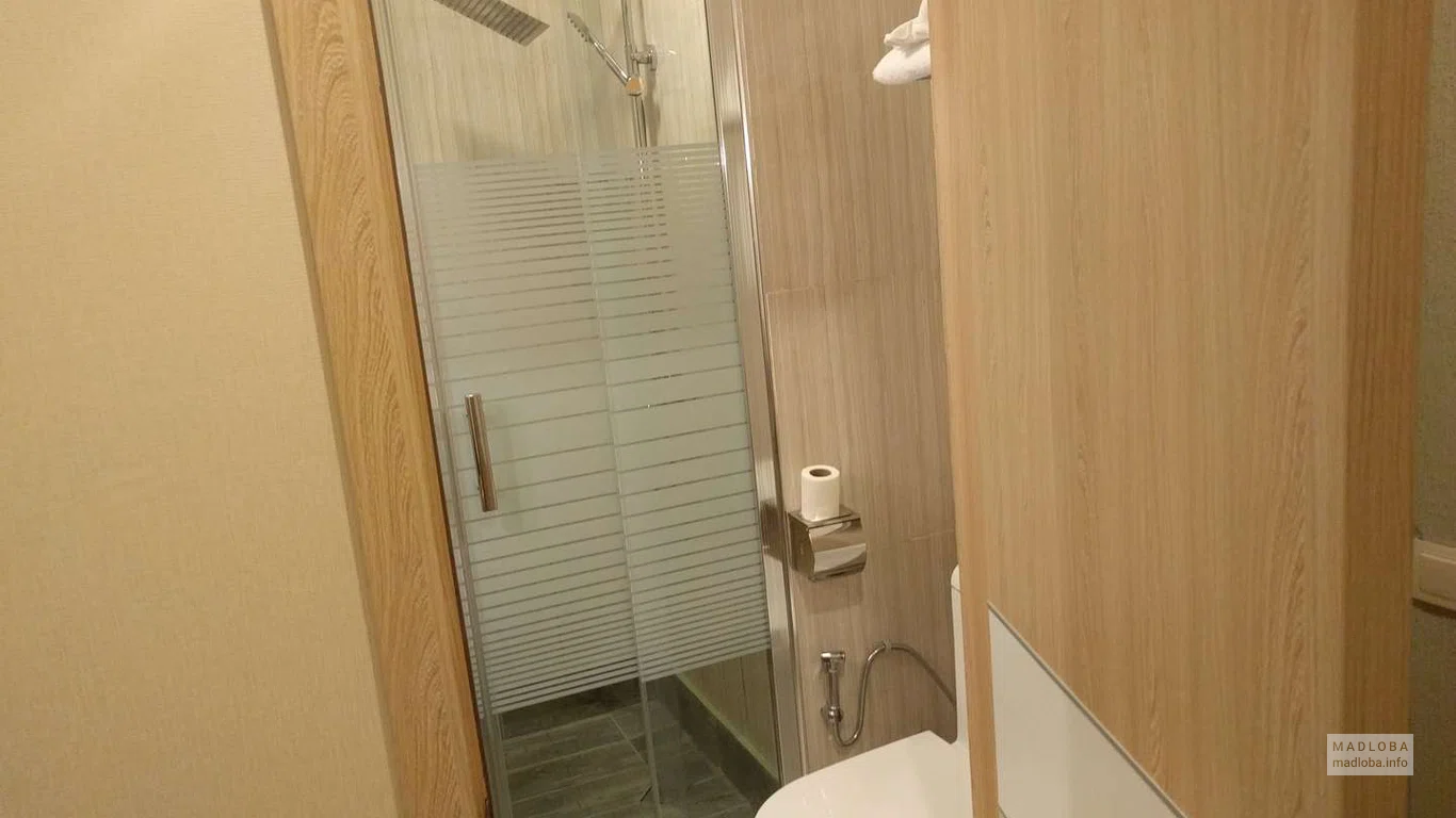 Ванная комната в отеле Legacy