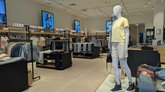 Levis _ Outlet Village