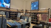 Levis _ Outlet Village