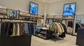 Levis _ Outlet Village