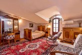 Lia's Guest House