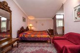 Lia's Guest House
