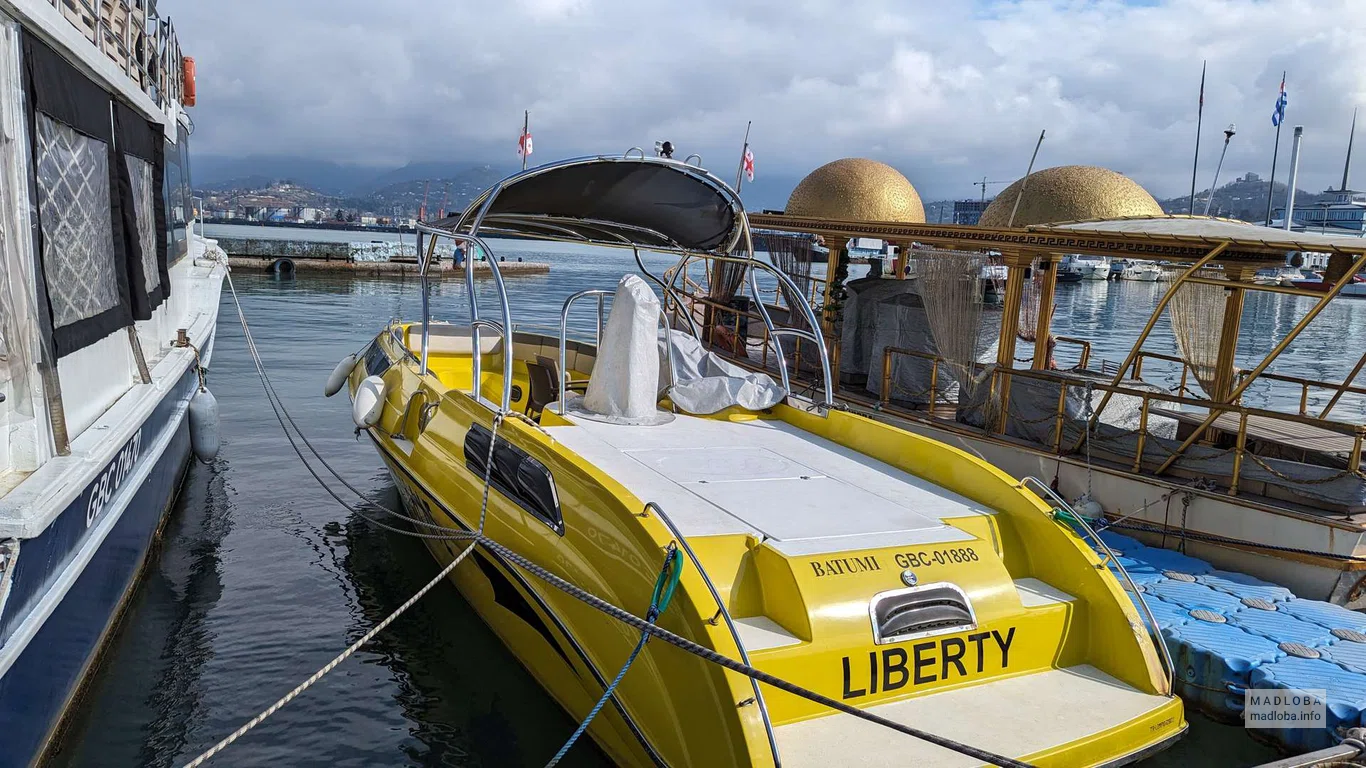 Motor boat "Liberty"