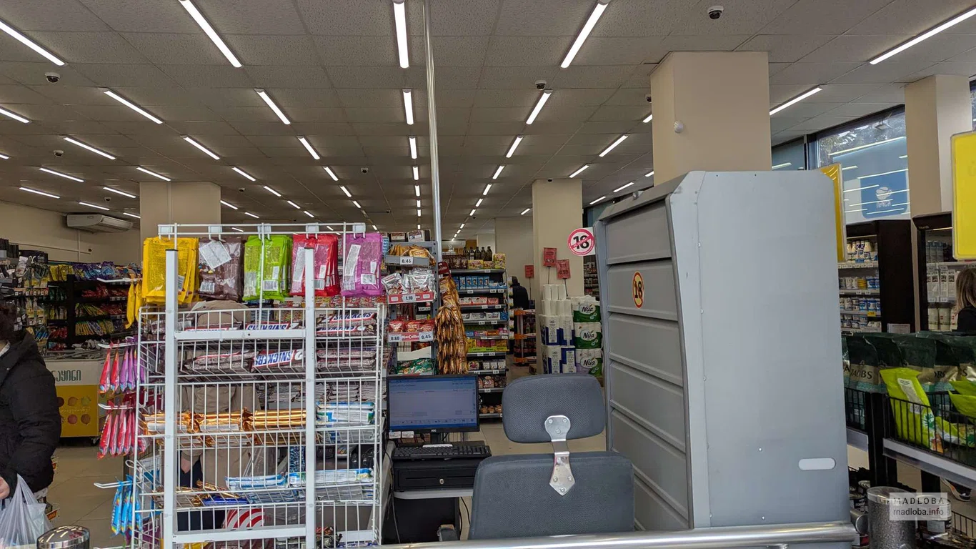 Место кассира в магазине Libre