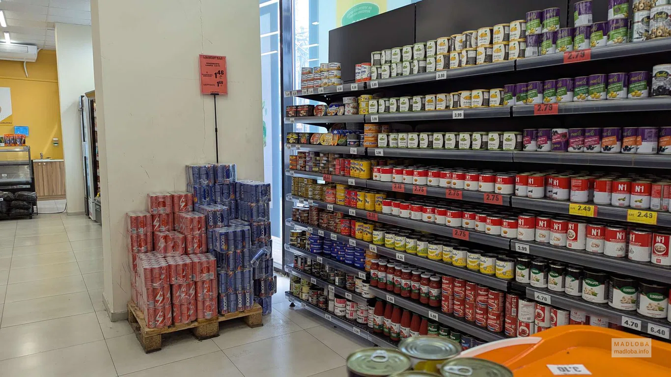 Ассортимент консервы в магазине Libre