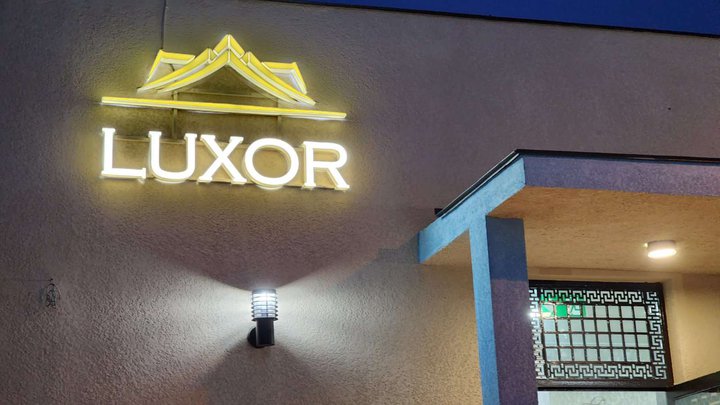 Luxor Hotel & Restaurant