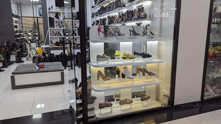 Women Shoes (DS Mall)