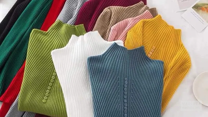 Женская одежда в магазине Шопинг Хуб