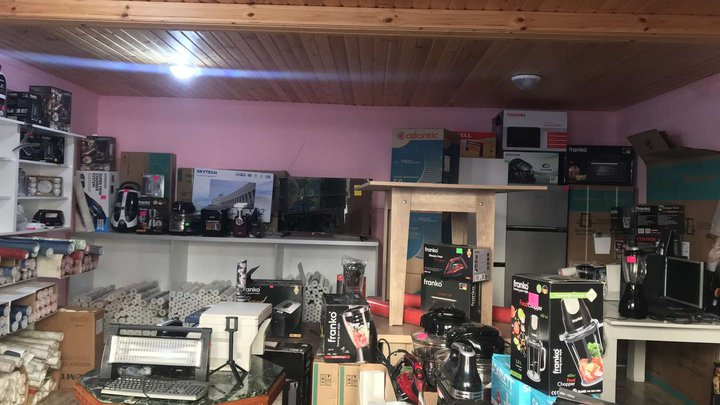 Used furniture and electronics store