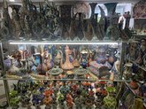 Souvenirs House