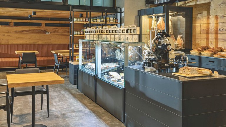 Freelancing and coffee Inn Tbilisi-კარგი ყავის მაღაზიები თბილისში, სადაც ფრილანსერებს კომფორტულად შეუძლიათ მუშაობა