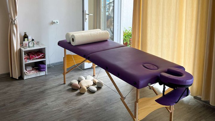 Massage salon Makhinjauri