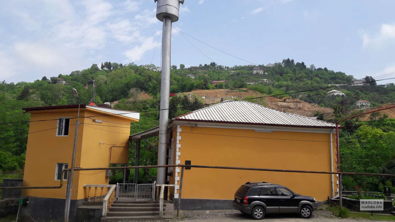 Feria Mosque near Feria Cemetery