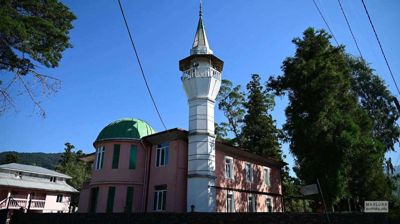 Khelvachauri Mosque