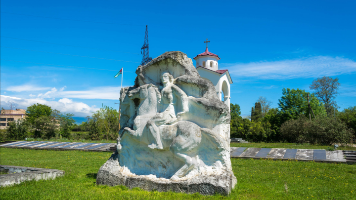 Мемориал грузинским воинам, погибшим в русско-грузинской войне в Абхазии