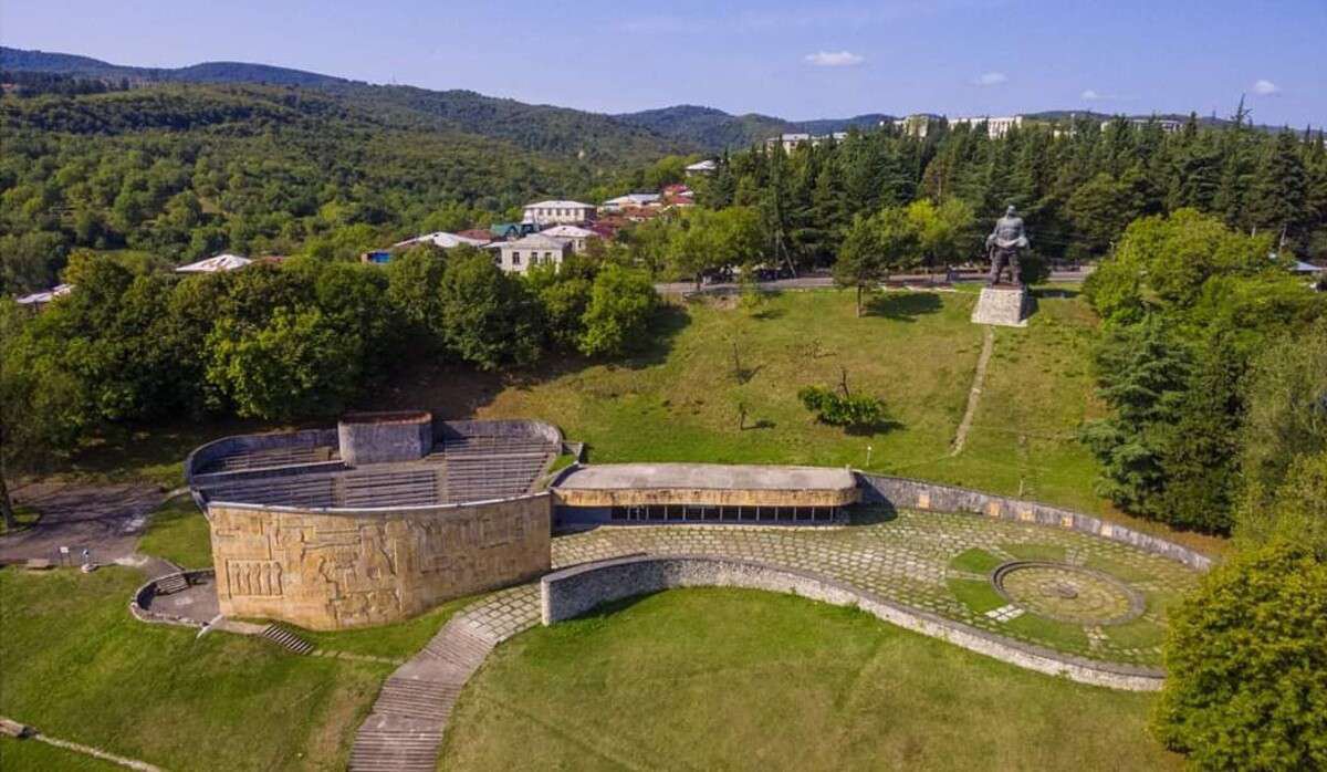 Мемориальный музей славы в Гурджаани - 01.jpg