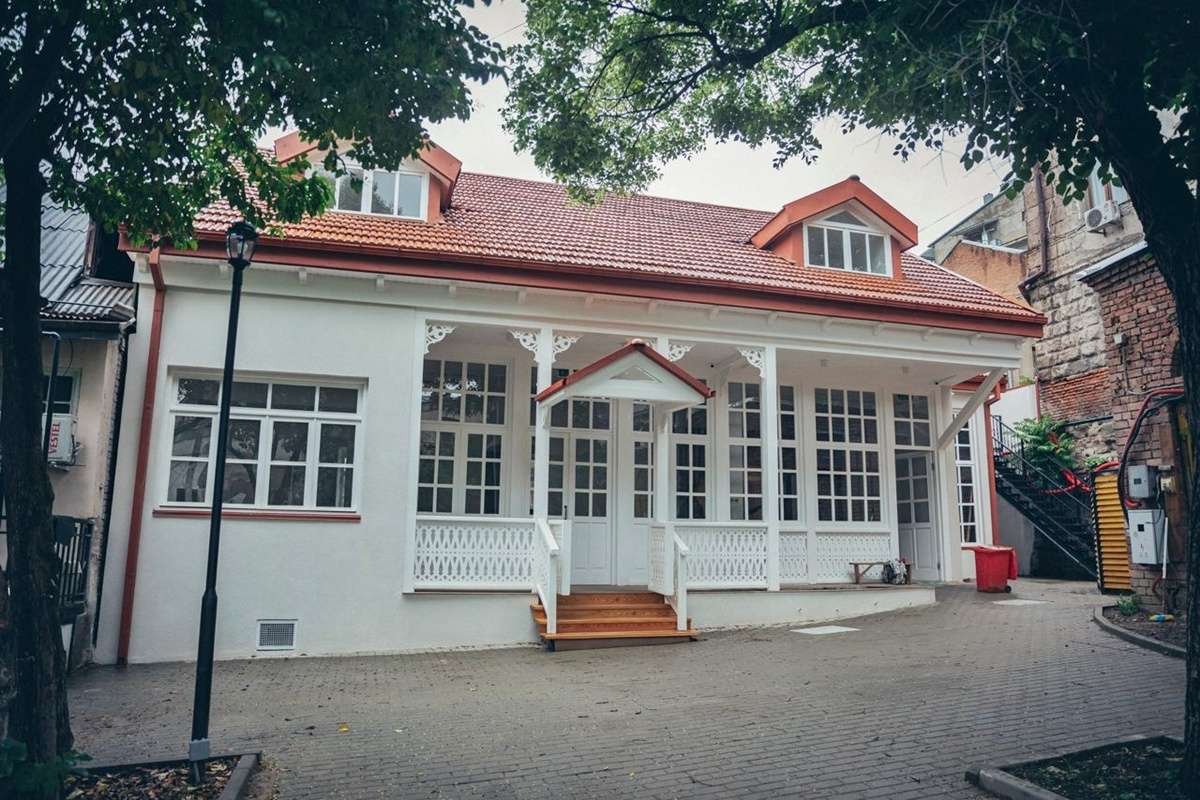 Merab Kostava House-Museum