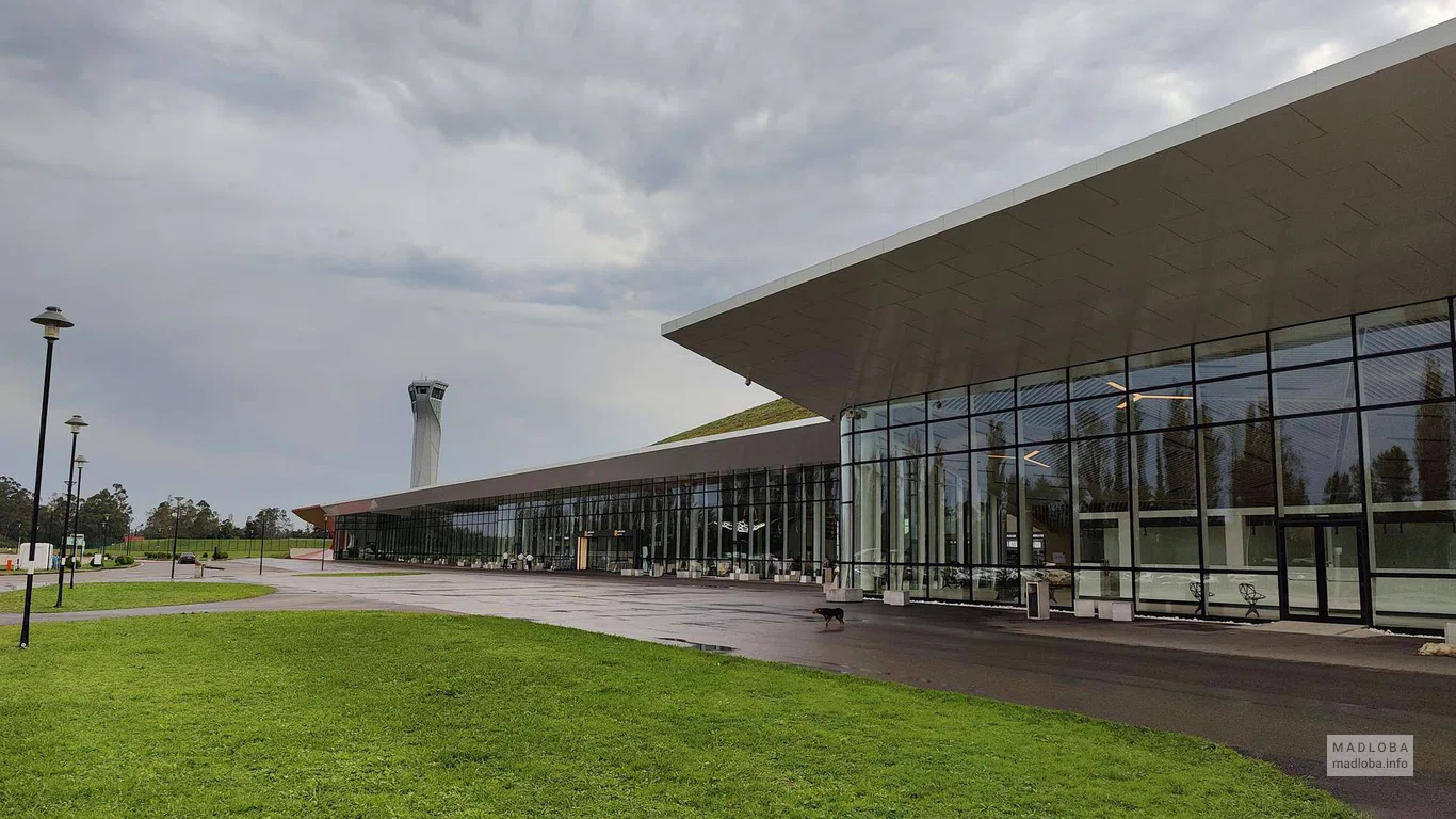 Международный аэропорт Кутаиси имени Давида Агмашенебели (Давида Строителя)