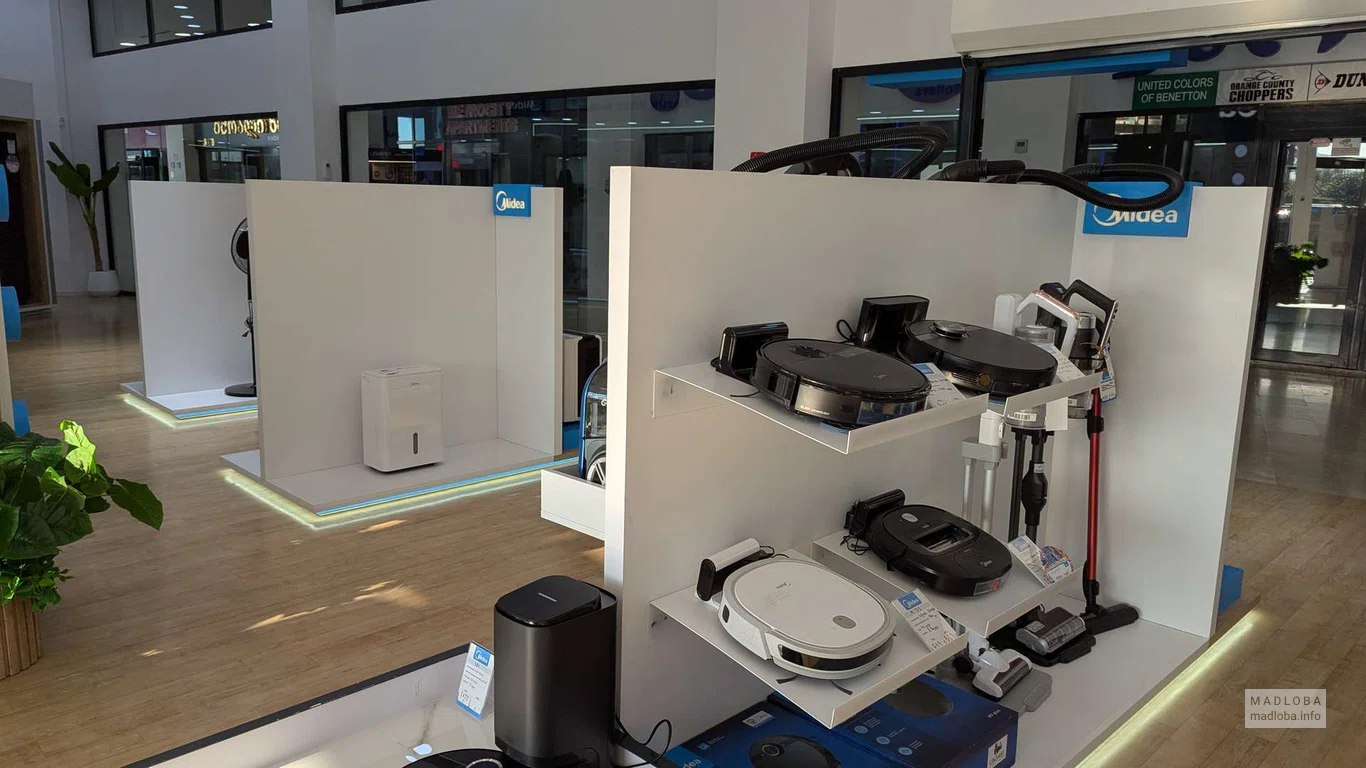 Бытовая техника в магазине Midea Georgia в Батуми