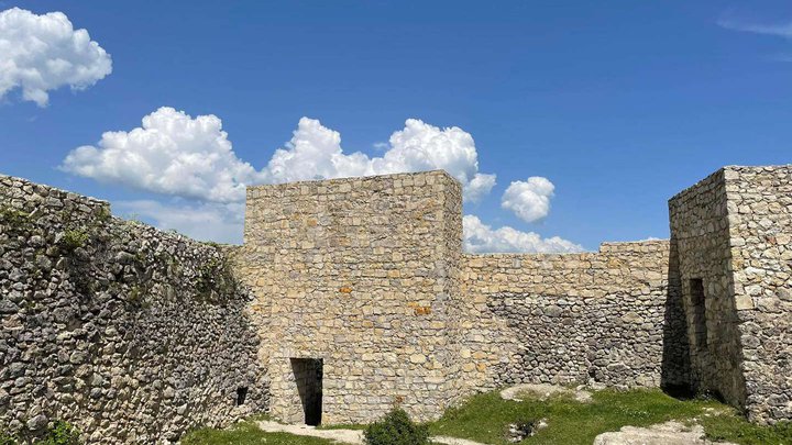 Крепость Модинахе