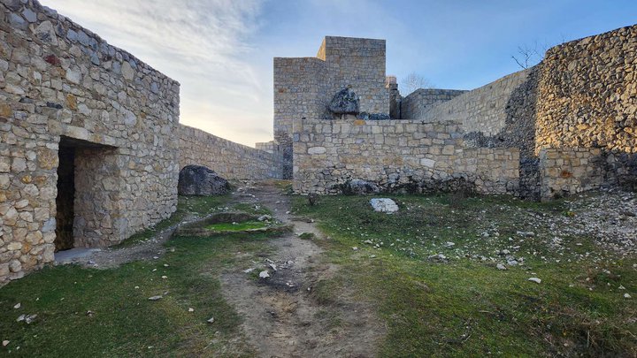 Modinache Fortress