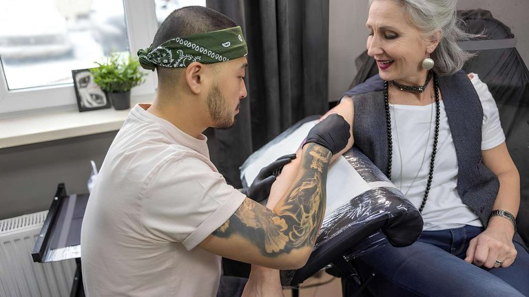 Prices for tattoos and piercings in Georgia: How to choose a salon and save money in Tbilisi, Batumi and Kutaisi