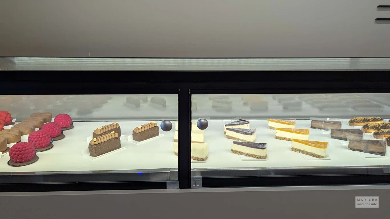 Десерты в кондитерской "Mon Nuage" в Тбилиси