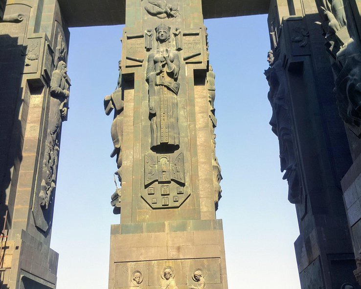 Монумент История Грузии в Тбилиси 2