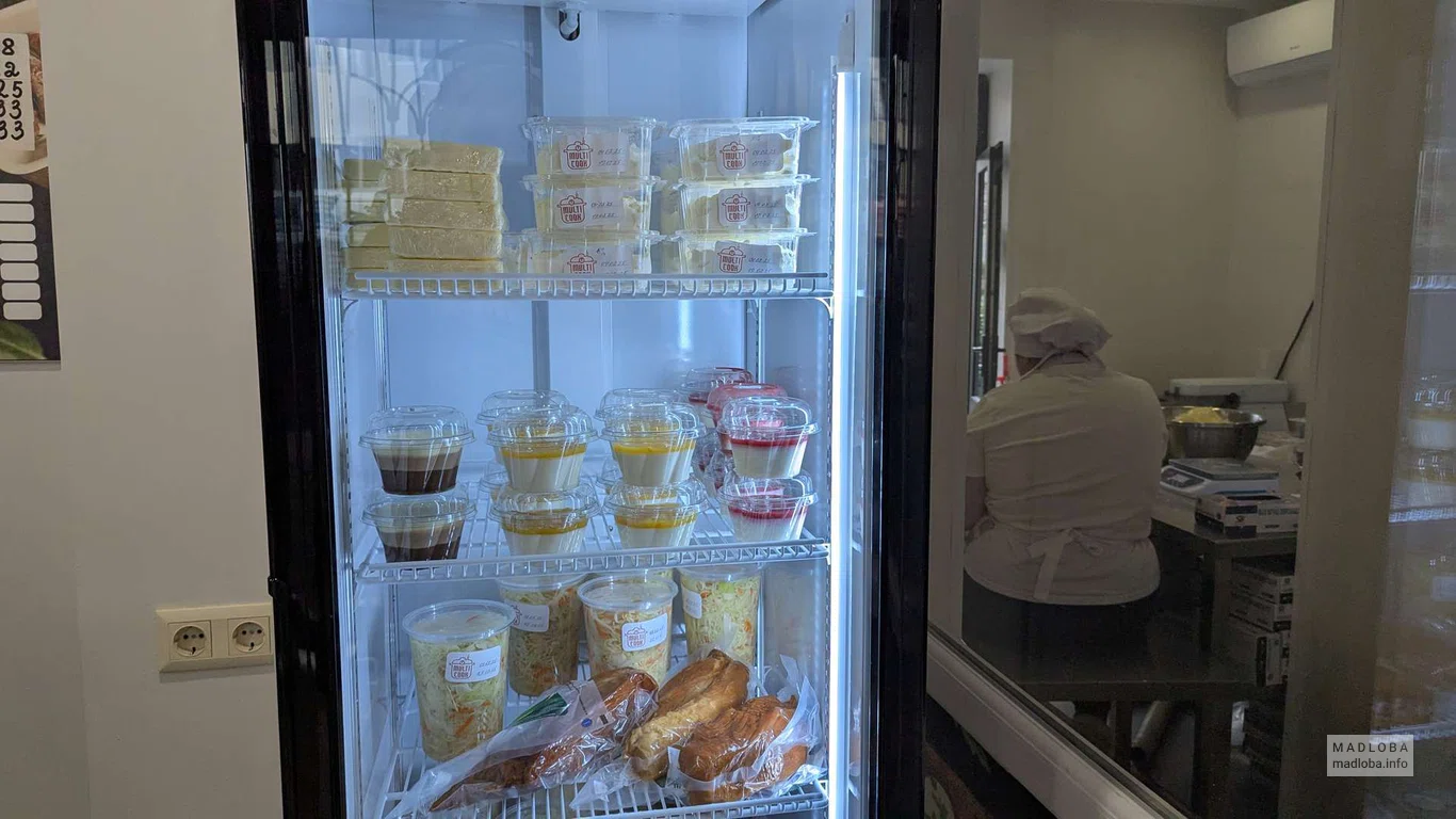 полуфабрикаты в холодильнике