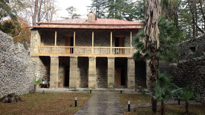 Центр неформального образования и центр защиты культурного наследия муниципалитета Чохатаури