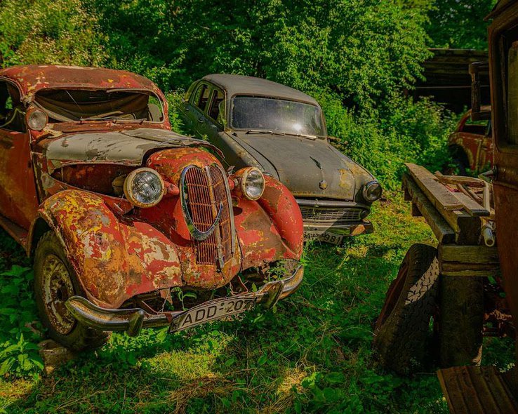 Музей-кладбище старых автомобилей в Пасанаури - 05.jpg