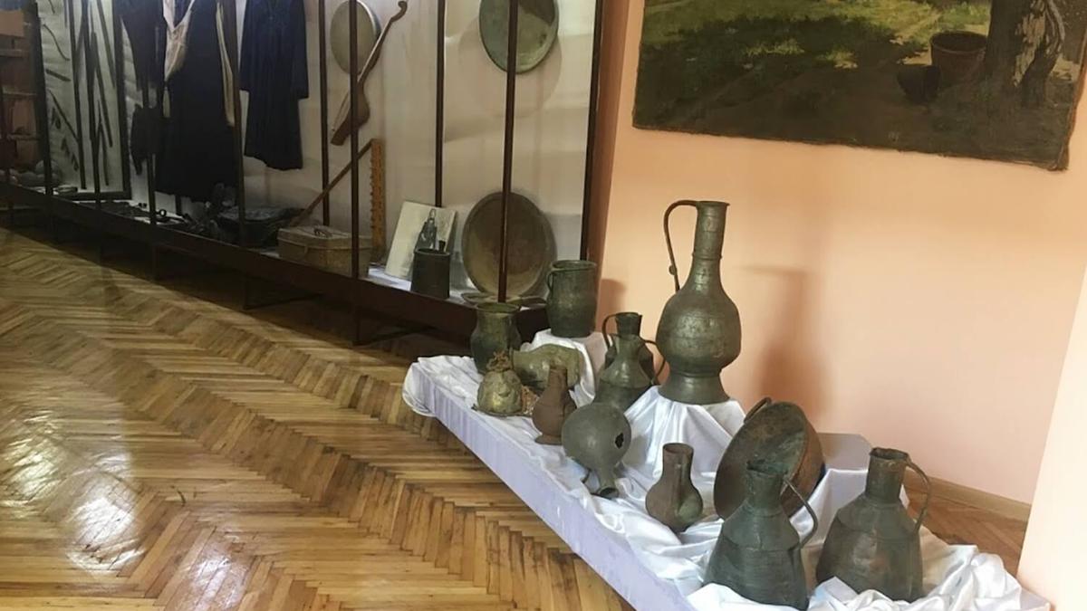Столовая и кухонная посуда в музей колхидской культуры