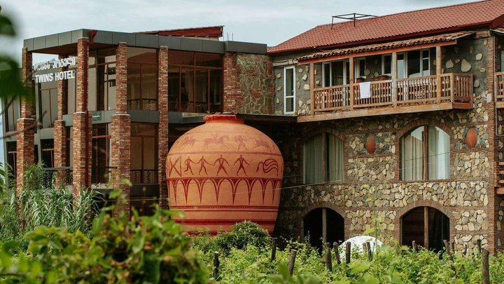 🍷 ქვევრისა და ღვინის მუზეუმი - ქართული ღვინის ტრადიციების გზამკვლევი