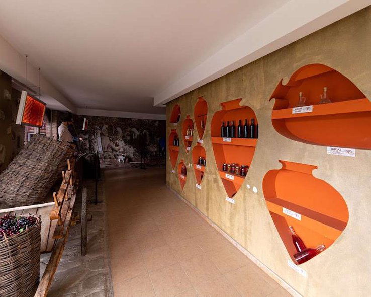 Музей квеври и грузинского вина в селе Напареули - 05.jpg