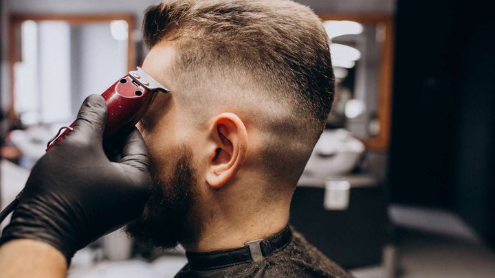 Men's hairdresser (street on G. Akhvlediani)