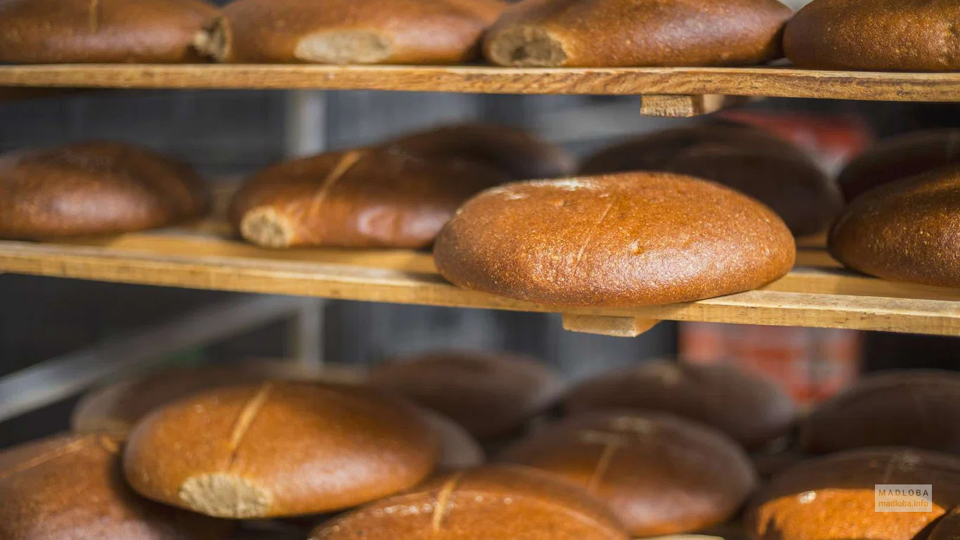 Вид хлеба в пекарне Нагди Пури