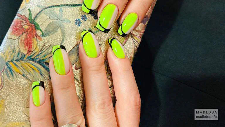 Салон красоты "Nail Lounge Batumi"